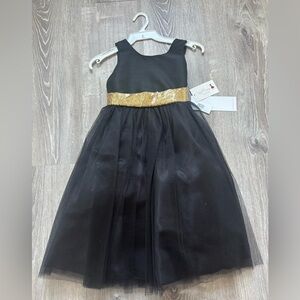 NWT Black Dupioni Tulle Dress W/ Gold
Sequins V-Back &Bow Size 9/10